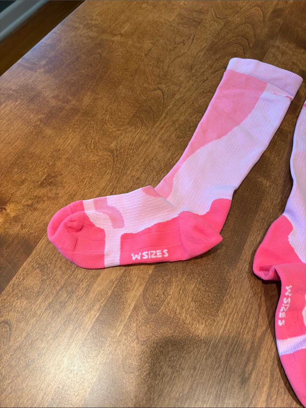 Women’s compression socks. - Picture 2 of 3